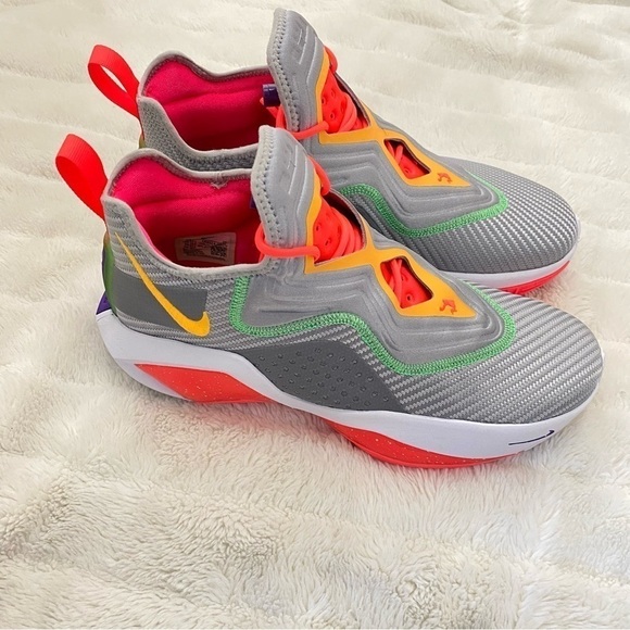 Lebron Soldier 14 ‘Hare’ 2020 Basketball Shoes Size 10.5 main image 13